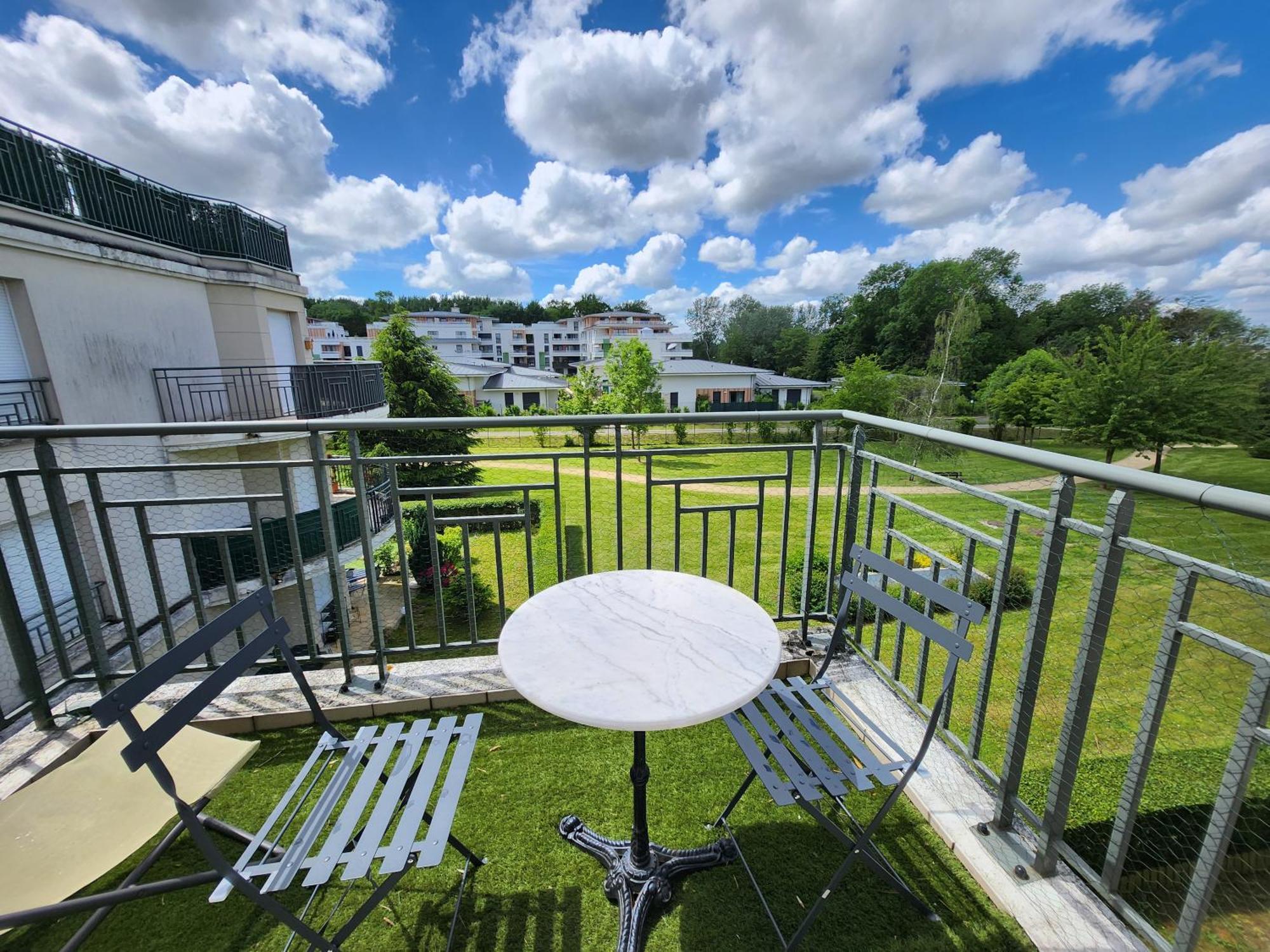 Appartement, Balcon, Parking, 5' Disneyland Montévrain Exteriör bild